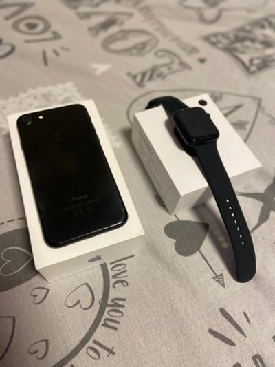 Лот: 18124295. Фото: 1. iPhone 7 32 GB Black + Smart Watch... Смартфоны