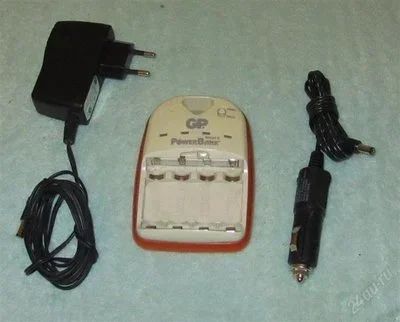 Лот: 2108008. Фото: 1. Зарядное устройство GP PowerBank... Зарядные устройства, блоки питания для бытовой техники