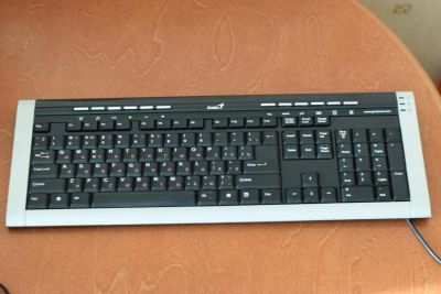 Лот: 4725918. Фото: 1. Клавиатура Genius Slimstar. Клавиатуры и мыши