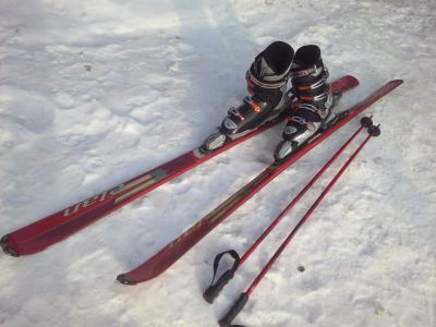Лот: 10896392. Фото: 1. Горные лыжи Elan с ботинками Rossignol... Комплект в сборе