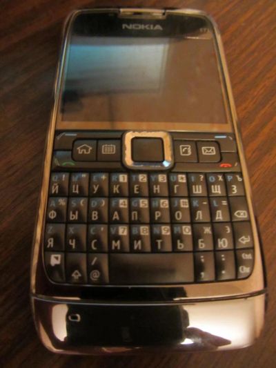 Лот: 7225909. Фото: 1. Nokia E71-1. Смартфоны