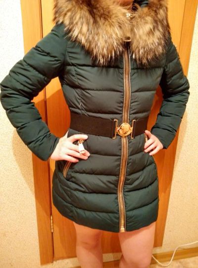 Лот: 4643029. Фото: 1. Пуховик Moncler зеленого цвета. Верхняя одежда