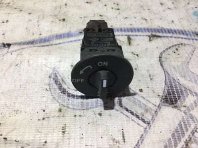 Лот: 21716907. Фото: 1. кнопка airbag Renault Megane BM. Двигатель и элементы двигателя
