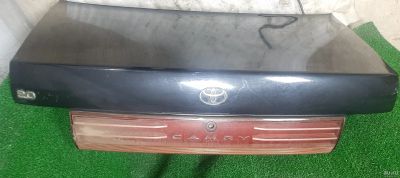 Лот: 18310565. Фото: 1. Крышка багажника Toyota Camry... Кузов