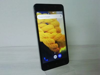 Лот: 14973951. Фото: 1. Смартфон Irbis SP514. Только трубка... Смартфоны
