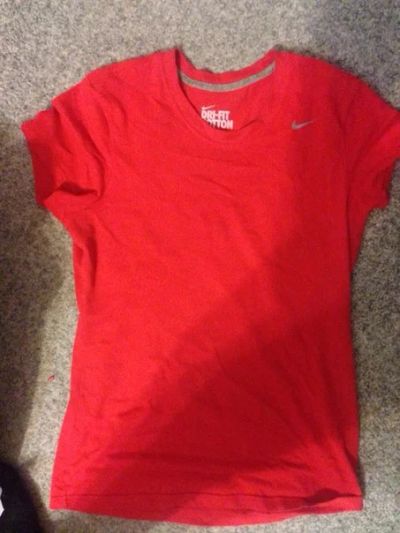 Лот: 4545226. Фото: 1. Футболка Nike, оригинал!. Другое (спортивная одежда)