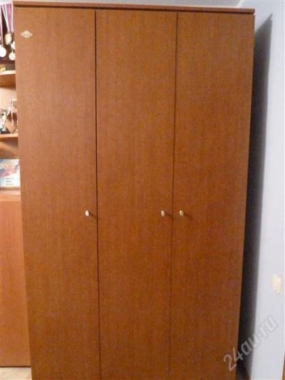 Лот: 72561. Фото: 1. Новый трехстворчатый шкаф. Диваны