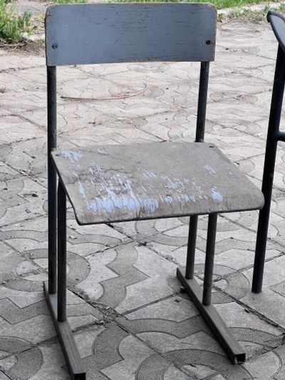 Лот: 22390016. Фото: 1. Стул как в школе раньше были. Столики, стулья, парты
