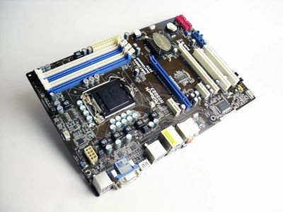 Лот: 21541071. Фото: 1. Материнская плата LGA 1156: ASRock... Материнские платы