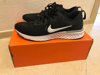 Лот: 15861706. Фото: 1. Беговые кроссовки nike odyssey... Кеды, кроссовки, слипоны