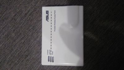 Лот: 8755030. Фото: 1. Продам точку доступа ASUS WL-330gE. Маршрутизаторы (роутеры)
