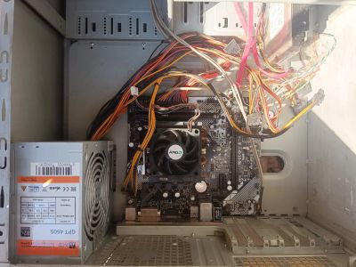 Лот: 22167167. Фото: 1. компьютер AMD 2400g 16Gb DDR4. Компьютеры в сборе