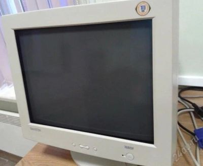 Лот: 2264874. Фото: 1. Монитор Samtron 76BDF (CRT, 17... ЭЛТ-мониторы