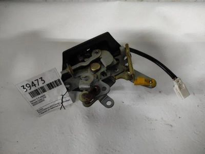 Лот: 21410238. Фото: 1. замок 5-й двери Nissan Cube Z10... Двигатель и элементы двигателя