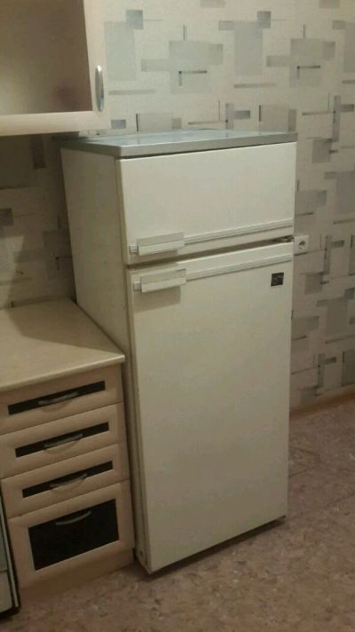Лот: 11250723. Фото: 1. Продам холодильник рабочий! Не... Холодильники, морозильные камеры
