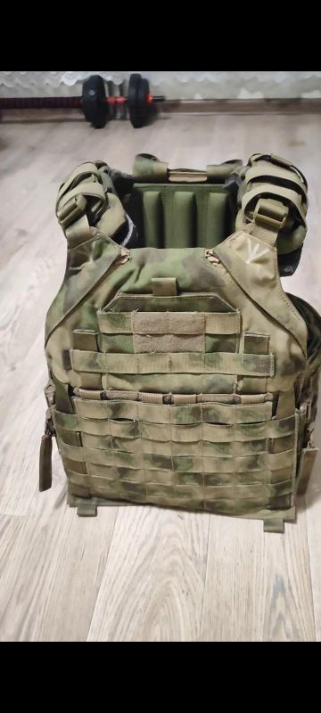 Лот: 25515418. Фото: 1. Бронежилет Gear Craft "Атом". Другое (туризм, охота, рыбалка, самооборона)