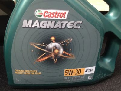 Лот: 11492436. Фото: 1. масло Castrol Magnatec 5W-30 A3... Масла, жидкости
