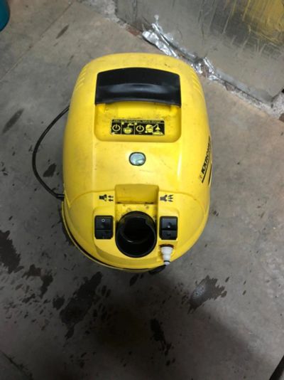 Лот: 17460789. Фото: 1. Моющий пылесос Karcher se3001. Пылесосы, паровые швабры