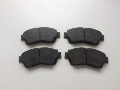 Лот: 9719651. Фото: 1. Колодки тормозные передние Toyota... Тормозная система