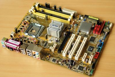 Лот: 11324688. Фото: 1. Материнская плата ASUS P5B Rev... Материнские платы