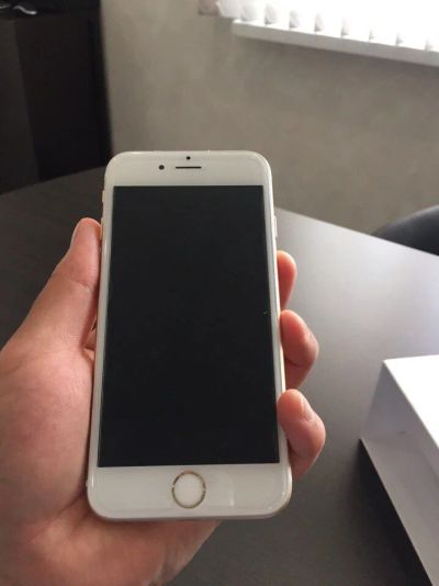 Лот: 9984097. Фото: 1. Apple iPhone (Айфон) 6s 16gb gold... Кнопочные мобильные телефоны