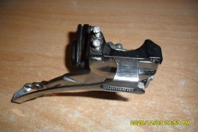 Лот: 16934367. Фото: 1. Передний переключатель Shimano... Другое (велоспорт)