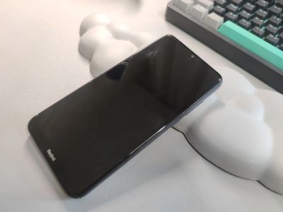 Лот: 25591056. Фото: 1. телефон Xiaomi Redmi 8. Смартфоны