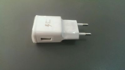 Лот: 8303725. Фото: 1. Сетевое зарядное устройство Samsung... Зарядные устройства, блоки питания, адаптеры сетевые для смартфонов