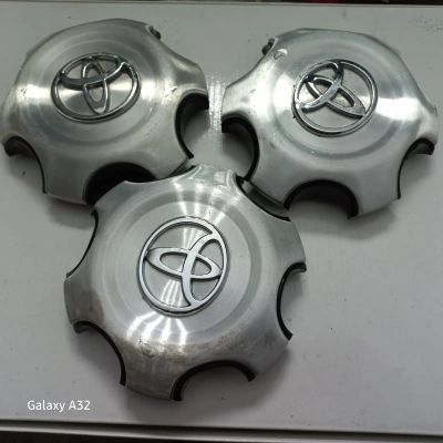 Лот: 7708054. Фото: 1. Крышка ступицы литого диска Toyota... Колпаки