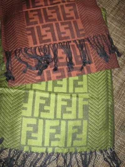 Лот: 750392. Фото: 1. Шарфы "FENDI" в подарок Любимому... Шарфы, платки