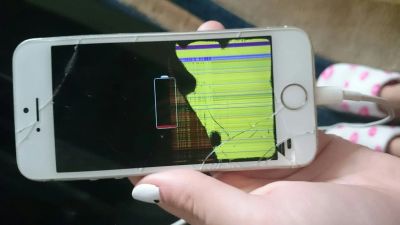 Лот: 6224325. Фото: 1. Продам IPhone 5s 16g нужна замена... Смартфоны