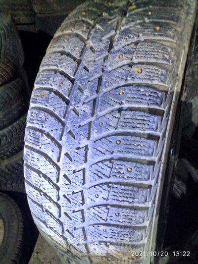 Лот: 18209368. Фото: 1. 235/55 R18 Bridgestone Ice Cruiser... Шины