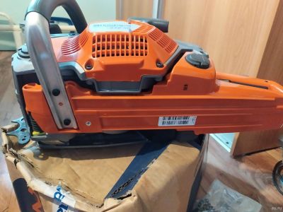 Лот: 17460020. Фото: 1. Бензопила хускварна Husqvarna. Бензо-, мотоинструмент