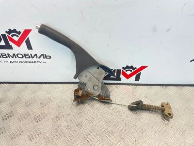 Лот: 25718049. Фото: 1. ручка ручника toyota corolla ZZE120. Двигатель и элементы двигателя