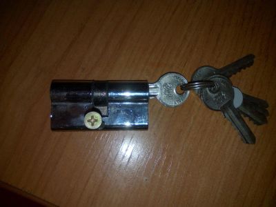 Лот: 9998125. Фото: 1. личинка замка. Замки
