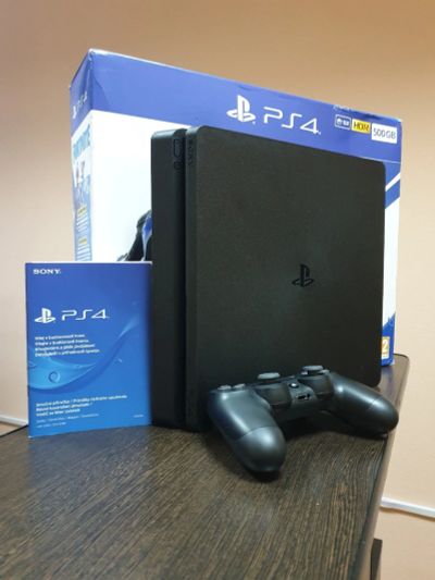 Лот: 15209279. Фото: 1. Новая PS4 Slim (возможна рассрочка... Игровые приставки, консоли