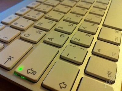 Лот: 2170145. Фото: 1. Клавиатура Apple Wireless Keyboard... Клавиатуры и мыши
