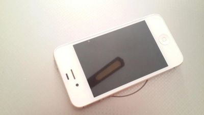 Лот: 4368022. Фото: 1. iPhone 4S 32Gb обмен на Galaxy... Смартфоны