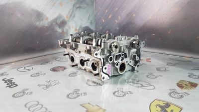 Лот: 23583450. Фото: 1. Головка блока цилиндров Mitsubishi... Двигатель и элементы двигателя