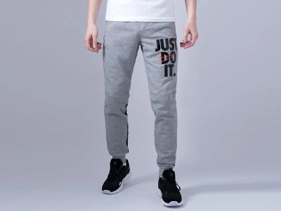 Лот: 13136976. Фото: 1. Брюки спортивные Nike Артикул... Брюки, джинсы, шорты