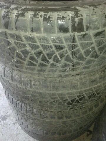 Лот: 11659015. Фото: 1. Шины Bridgestone blizzak 275... Шины