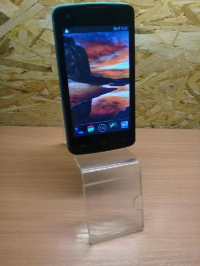 Лот: 9533202. Фото: 1. Телефон Highscreen Spark 2. Смартфоны