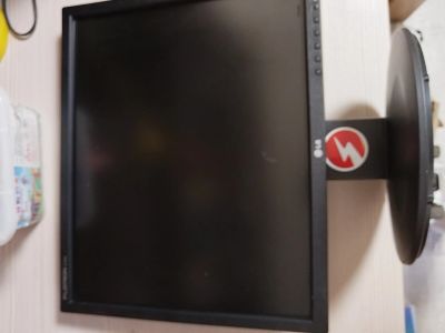 Лот: 25759028. Фото: 1. Монитор LG. ЖК-мониторы