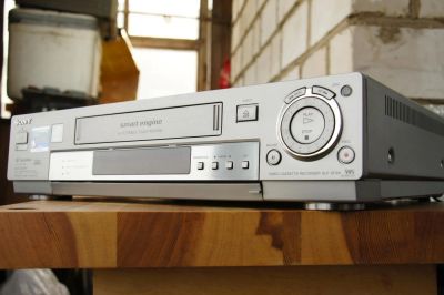 Лот: 4475194. Фото: 1. Sony slv -sf 99. Видеомагнитофоны