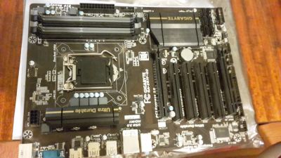 Лот: 8262069. Фото: 1. Материнская плата GigaByte GA-Z87P-D3... Материнские платы