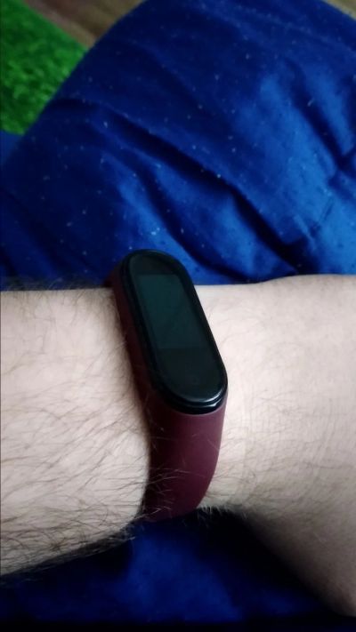 Лот: 15653439. Фото: 1. Часы mi band 4. Смарт-часы, фитнес-браслеты, аксессуары