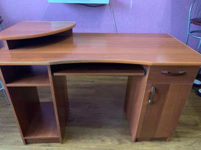 Лот: 17576384. Фото: 1. Стол. Компьютерные и письменные столы