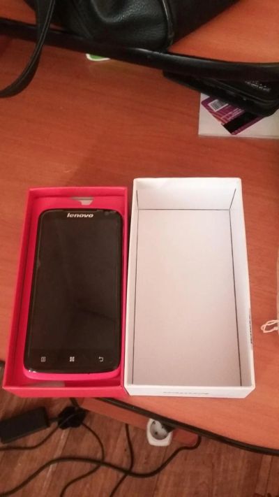 Лот: 7366203. Фото: 1. Продам Lenovo S820 (требует ремонта... Смартфоны