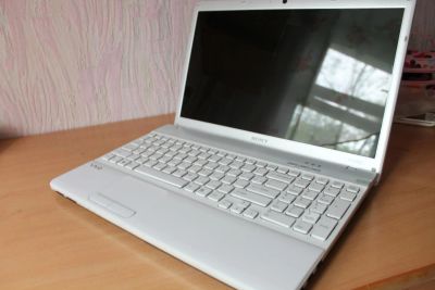 Лот: 4106886. Фото: 1. Ноутбук Sony Vaio VPCEB1E1R, нормальное... Ноутбуки
