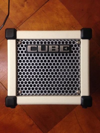 Лот: 8754989. Фото: 1. Roland micro cube gx. Гитарные эффекты и комбоусилители